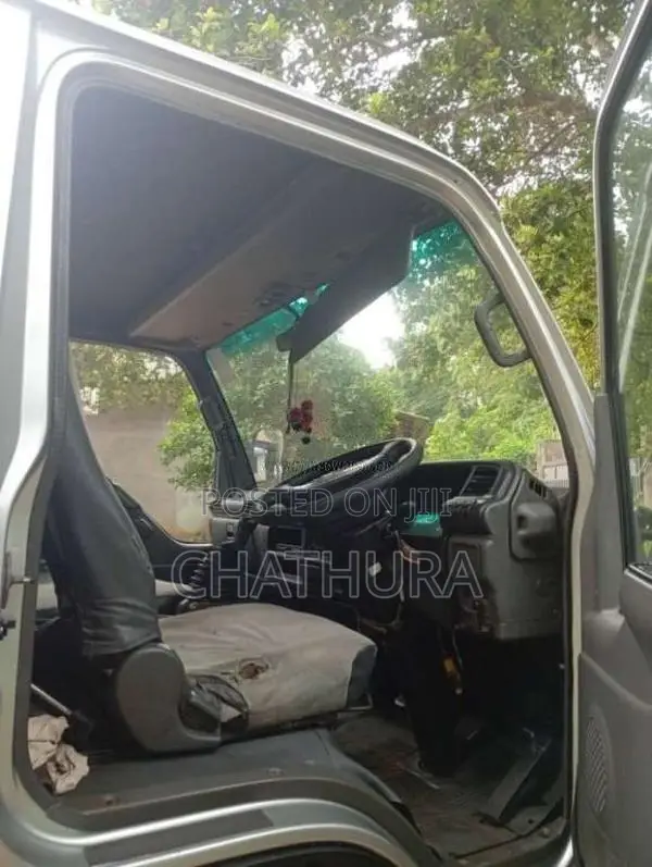Isuzu ELF 2006 Lorry (Used)