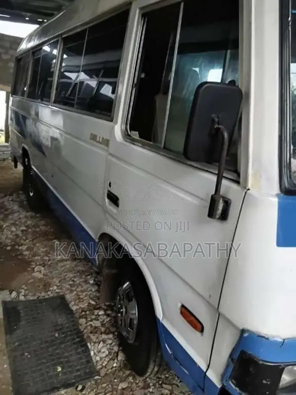 Isuzu Journey 1990 Bus (Used)