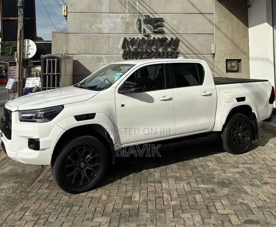 Toyota Hilux GR Sport 2023 Pickup Unregistered (Recondition)