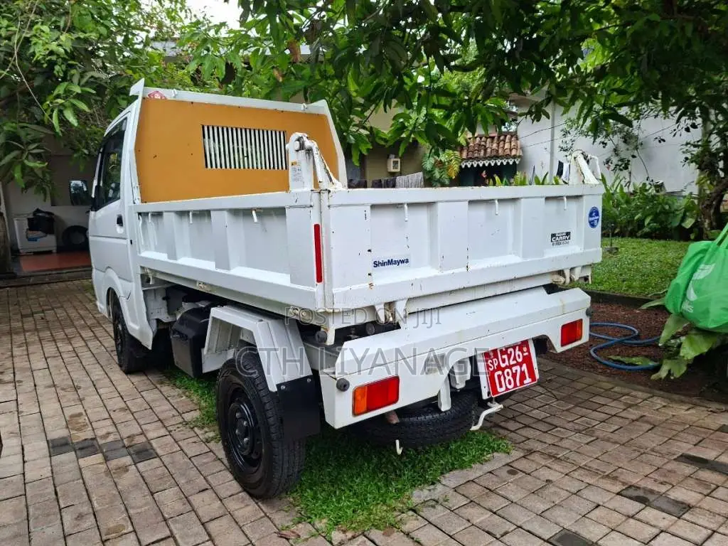 Suzuki Carry 2023 Lorry Unregistered (Recondition)