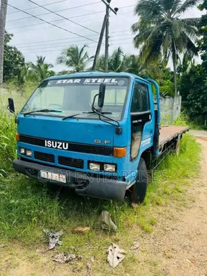 Isuzu ELF 1988 Lorry (Used)