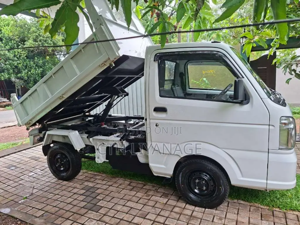 Suzuki Carry 2023 Lorry Unregistered (Recondition)