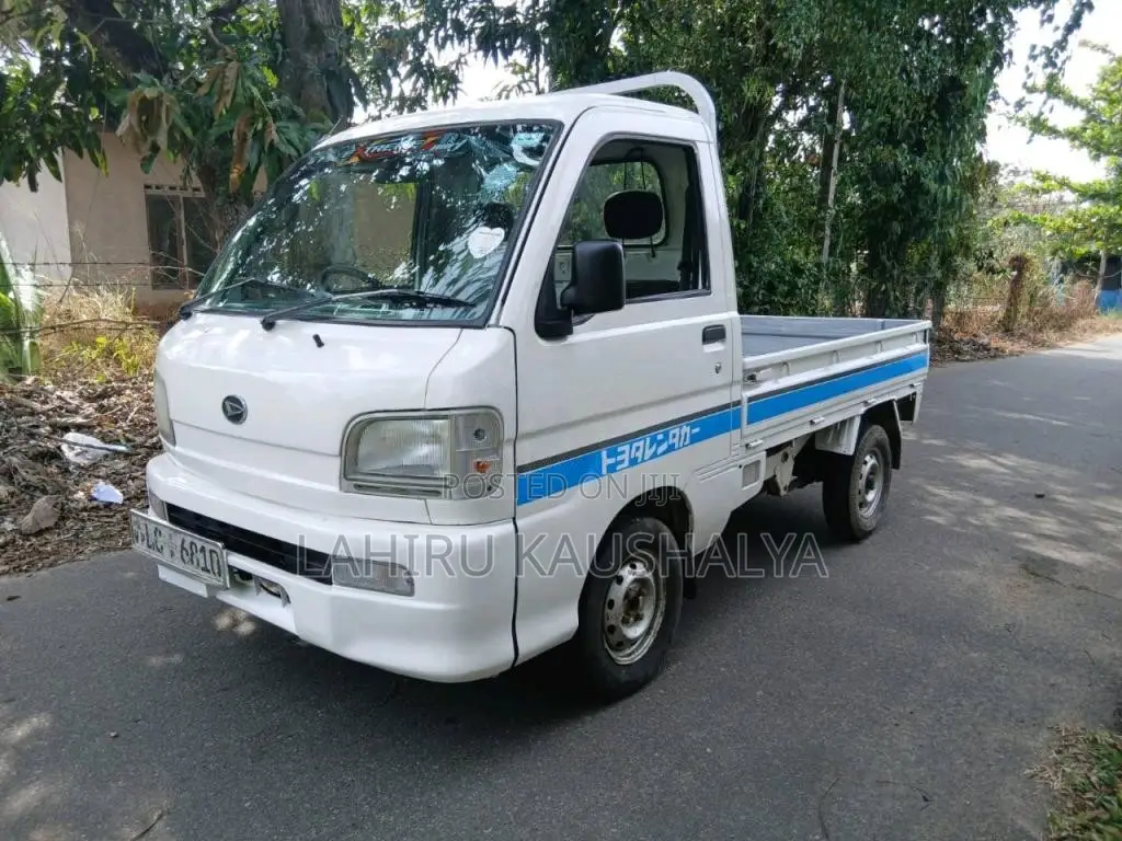 Daihatsu Hijet 2002 Lorry (Used)