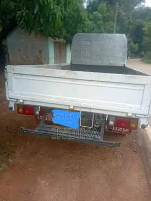 Isuzu NHR 2001 Lorry (Used)