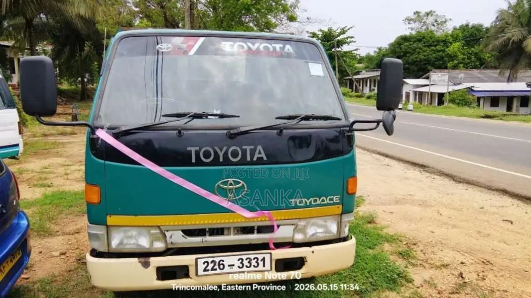 Toyota Dyna 1995 Lorry (Used)
