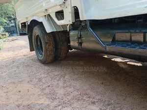 Toyota Dyna 1992 Crew Cab (Used)