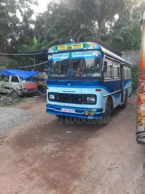 Tata 909 1996 Bus (Used)