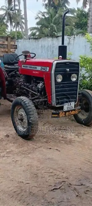Massey-Ferguson 240 1999 Tractor (Used)