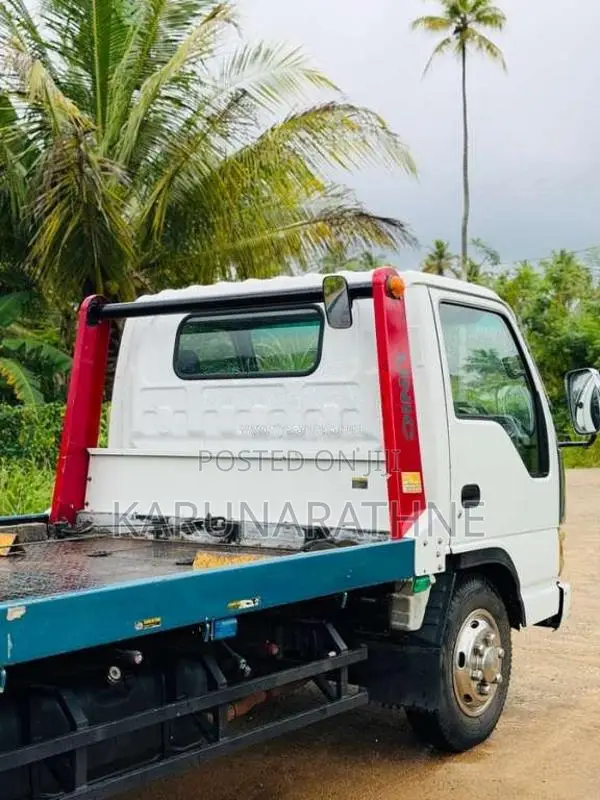 Isuzu Vehicle Carrier 2004 Lorry (Used)