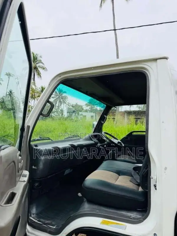 Isuzu Vehicle Carrier 2004 Lorry (Used)
