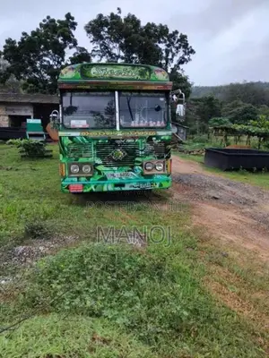 Ashok-Leyland Viking 2003 Bus (Used)