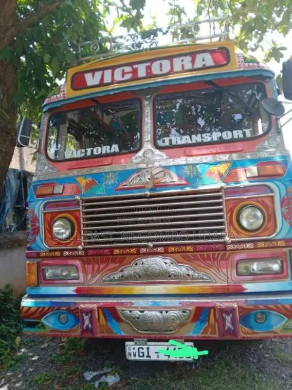 Ashok-Leyland Comet Super 2000 Lorry (Used)