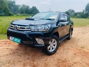 Toyota Hilux 2016 Pickup (Used)