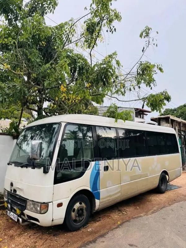Mitsubishi Rosa 2012 Bus (Used)
