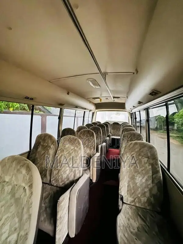 Mitsubishi Rosa 2012 Bus (Used)