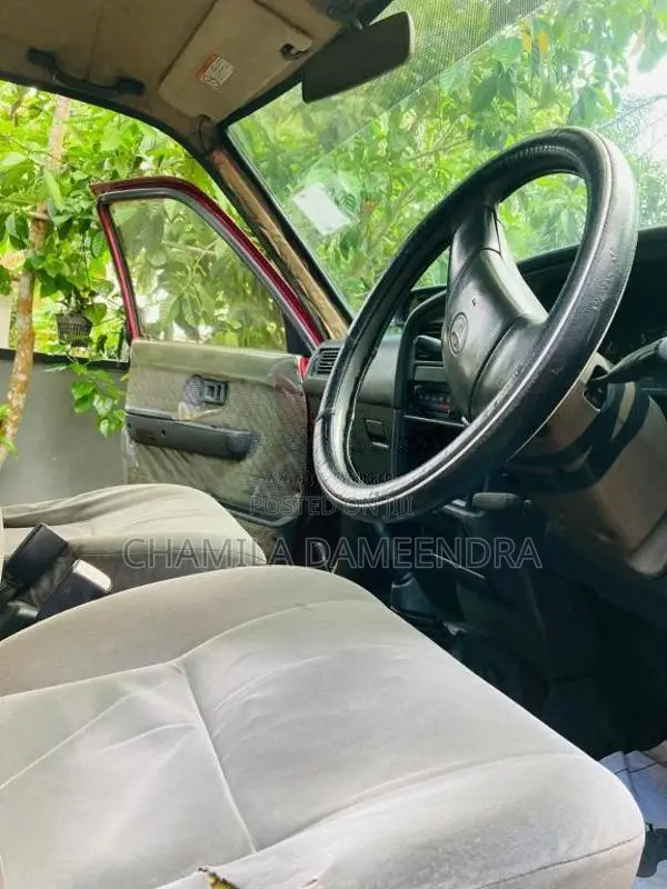 Toyota Hilux 1996 Pickup (Used)