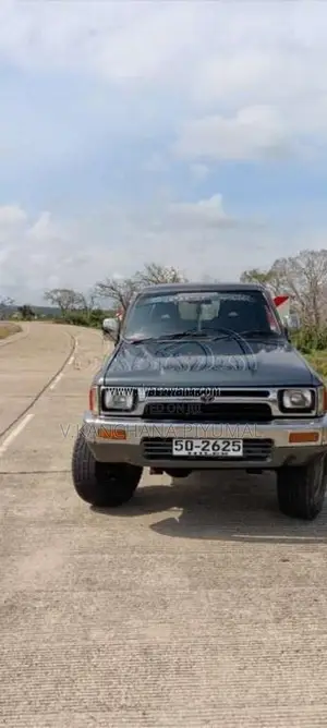Toyota Hilux Ln65 1985 Pickup (Used)
