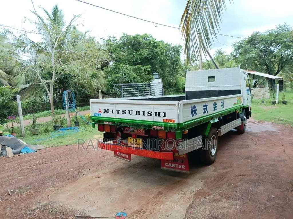 Mitsubishi Canter 1986 Lorry (Used)