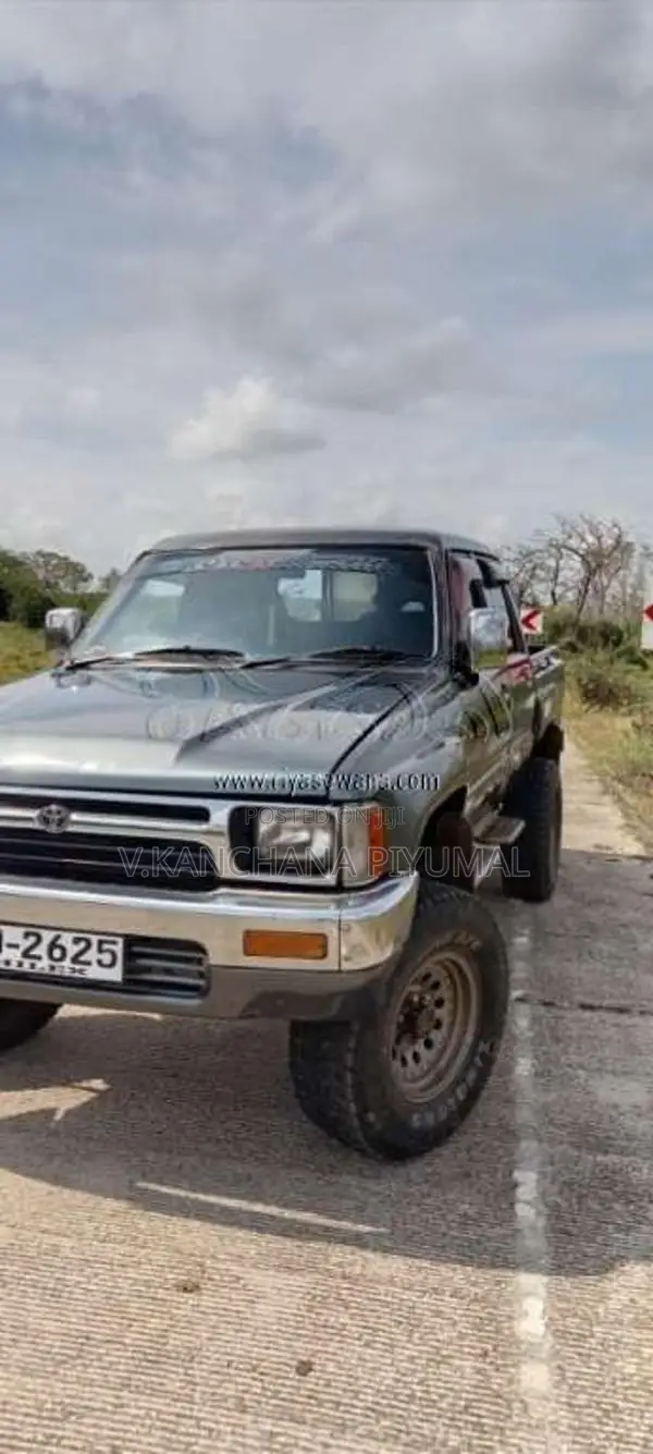 Toyota Hilux Ln65 1985 Pickup (Used)