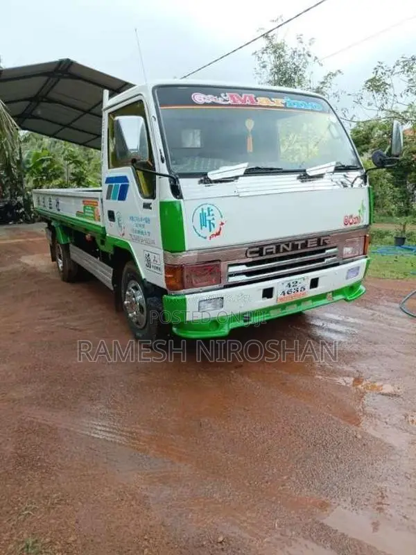 Mitsubishi Canter 1986 Lorry (Used)
