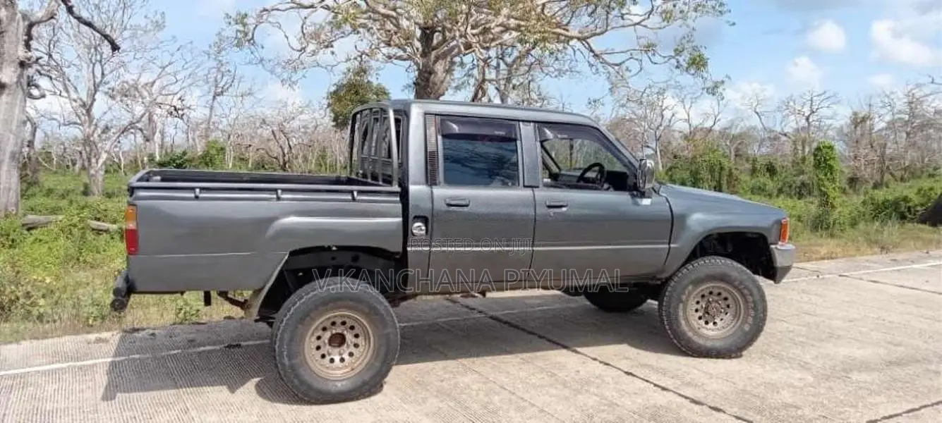 Toyota Hilux Ln65 1985 Pickup (Used)