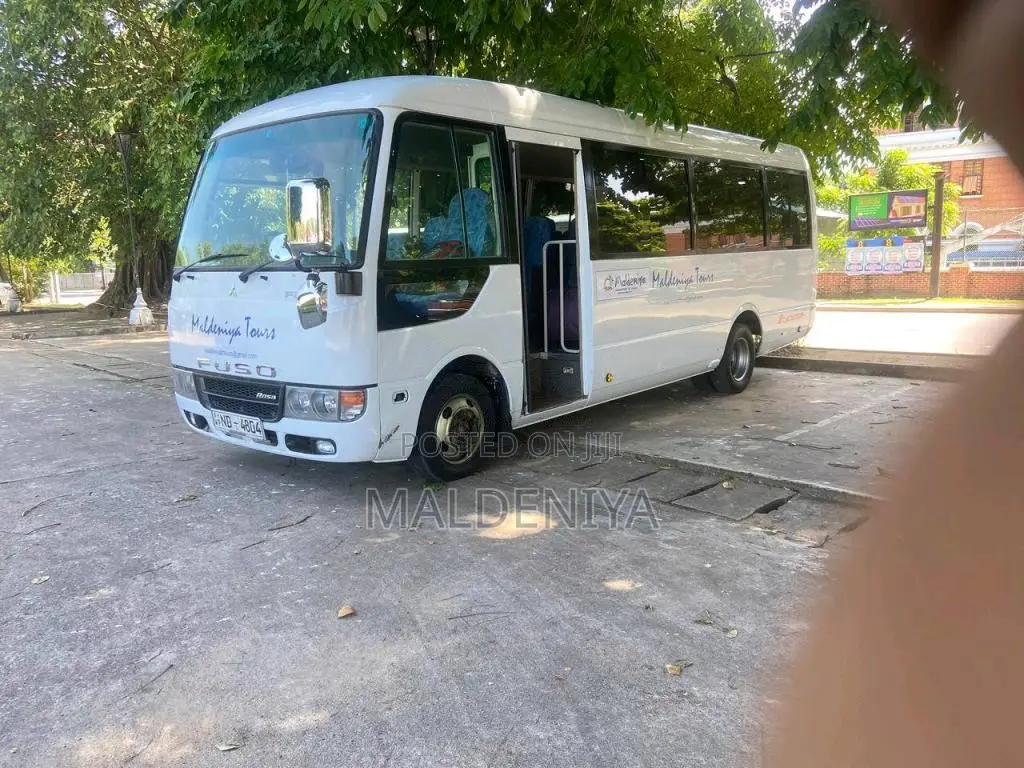 Mitsubishi Fuso 4m 50 2015 Bus (Used)