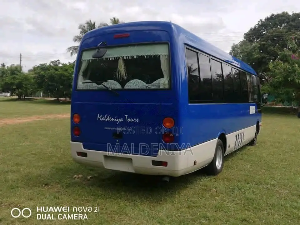 Mitsubishi Fuso 2009 Bus (Used)