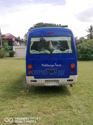 Mitsubishi Fuso 2009 Bus (Used)