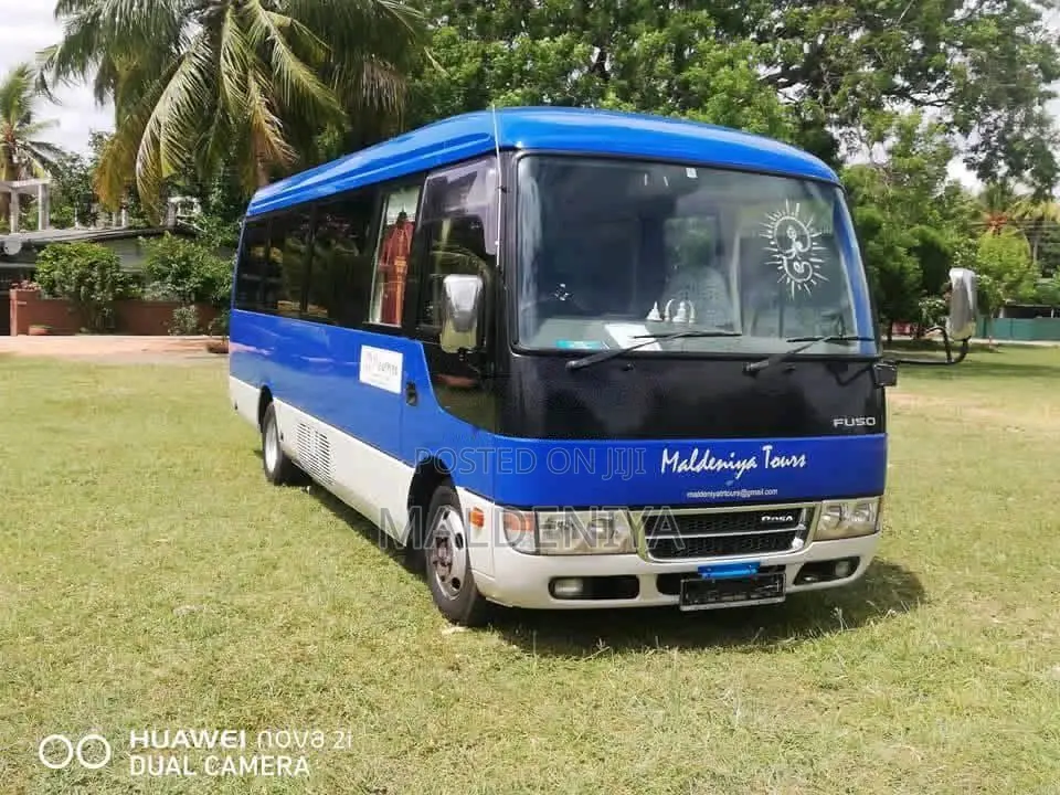 Mitsubishi Fuso 2009 Bus (Used)