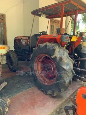 Kubota L4508 2015 Tractor (Used)