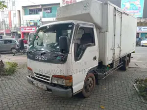 Isuzu Freezer 2002 Lorry (Used)