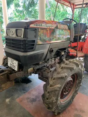 Kubota L4508 2015 Tractor (Used)