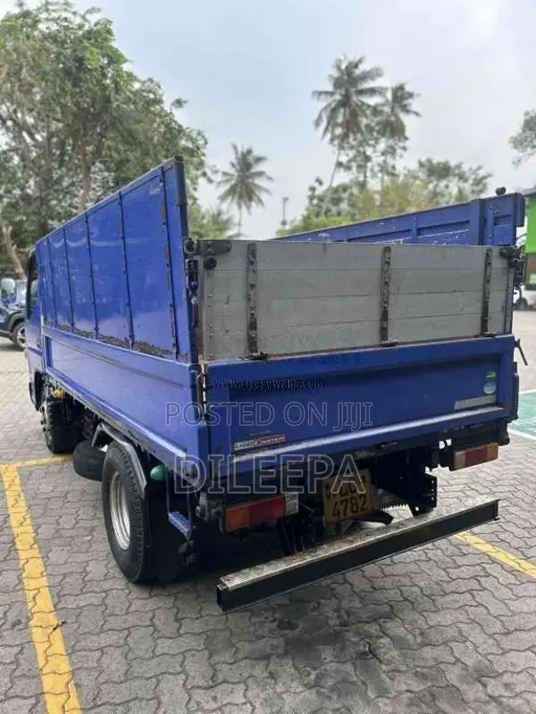 Mitsubishi Canter 2015 Lorry (Used)