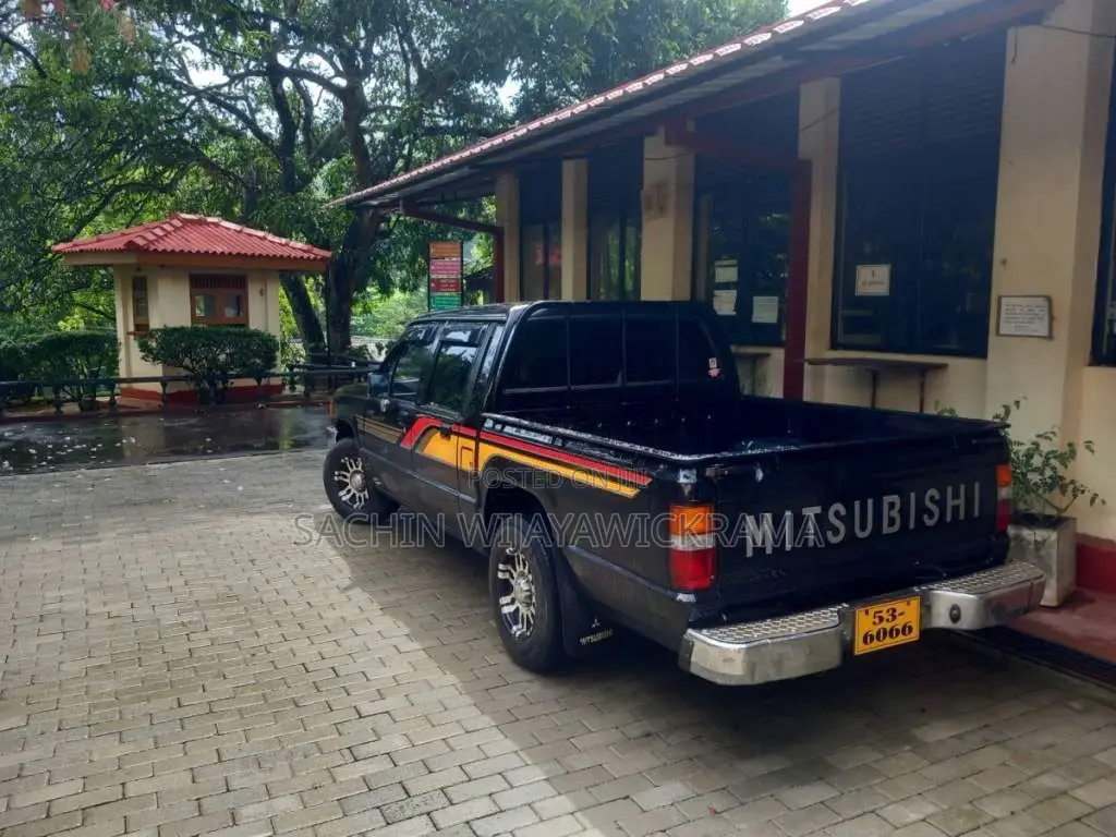 Mitsubishi L200 1992 Pickup (Used)