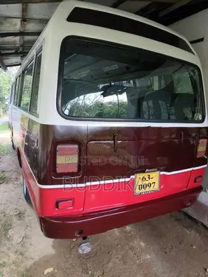 Isuzu Journey 1991 Bus (Used)