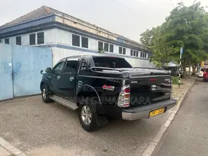 Toyota Hilux Vigo 2007 Pickup (Used)
