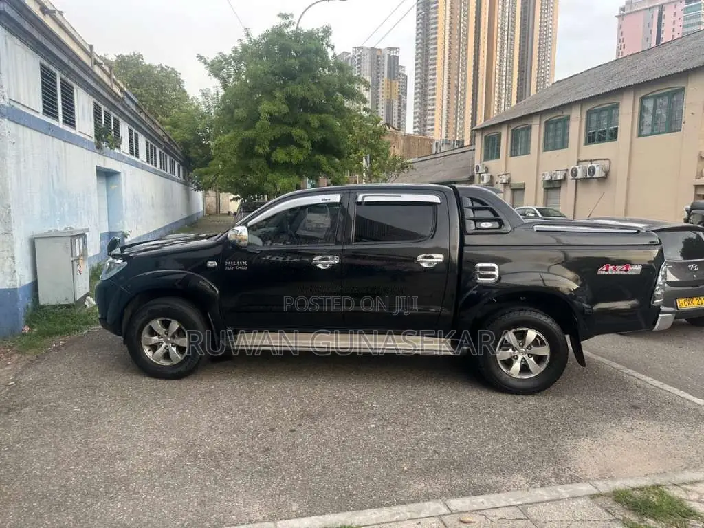 Toyota Hilux Vigo 2007 Pickup (Used)