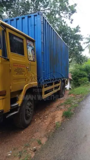Ashok-Leyland Tusker 2004 Lorry (Used)