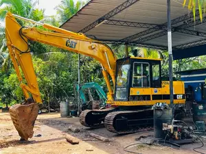CAT E120B 2005 Heavy-Duty (Used)