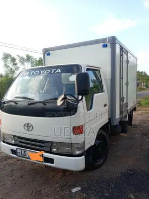 Toyota Dyna 1999 Lorry (Used)