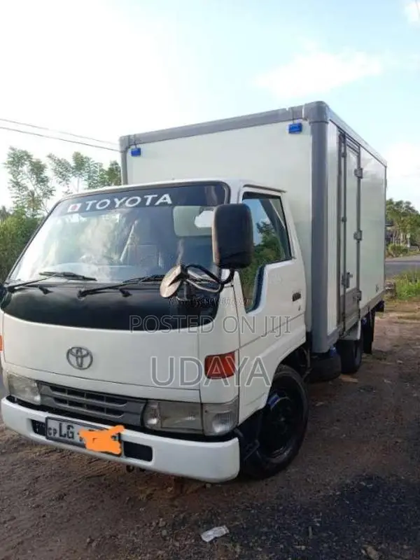 Toyota Dyna 1999 Lorry (Used)