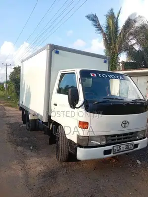 Toyota Dyna 1999 Lorry (Used)