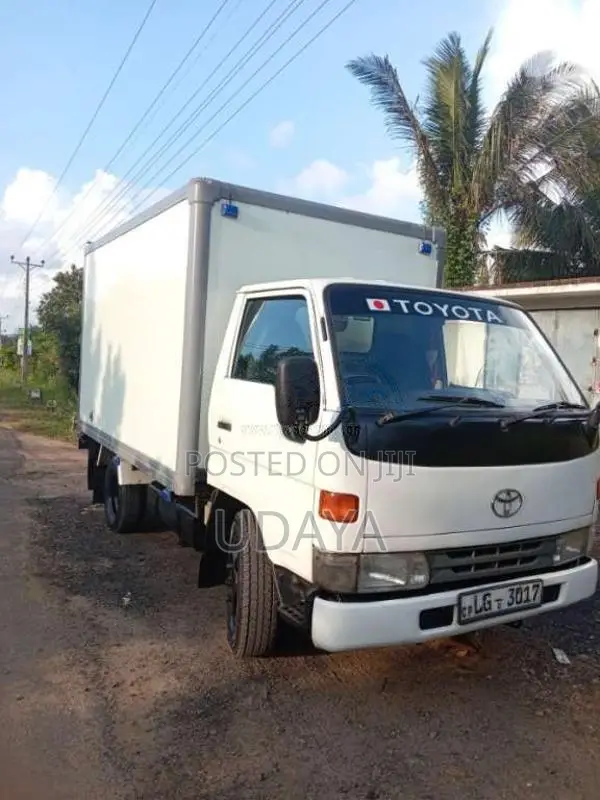 Toyota Dyna 1999 Lorry (Used)