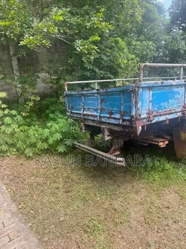 Isuzu ELF 1980 Lorry (Used)