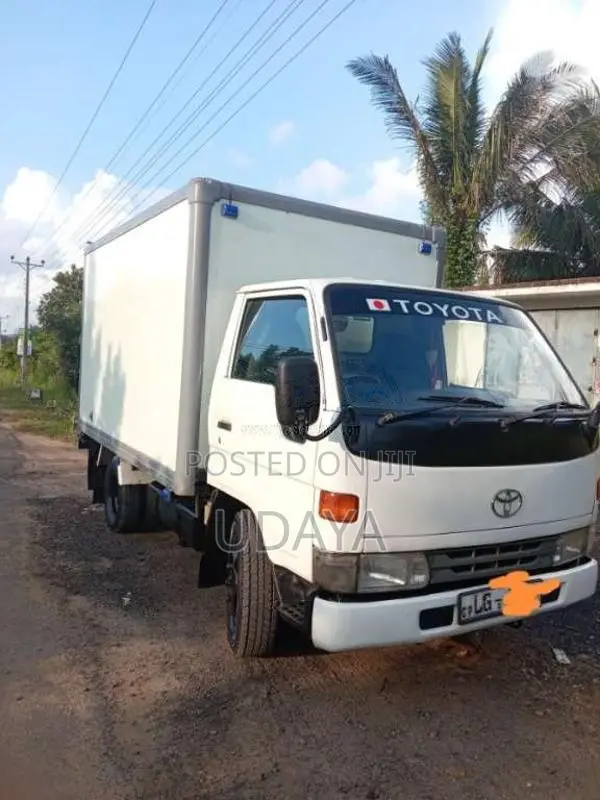 Toyota Dyna 1999 Lorry (Used)