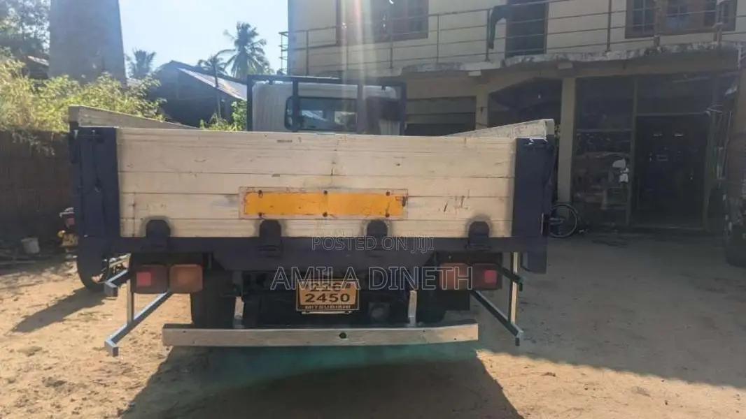 Mitsubishi Fuso 1994 Lorry (Used)