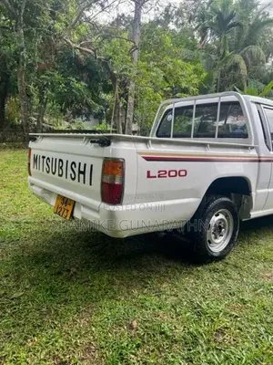 Mitsubishi L200 1993 Pickup (Used)