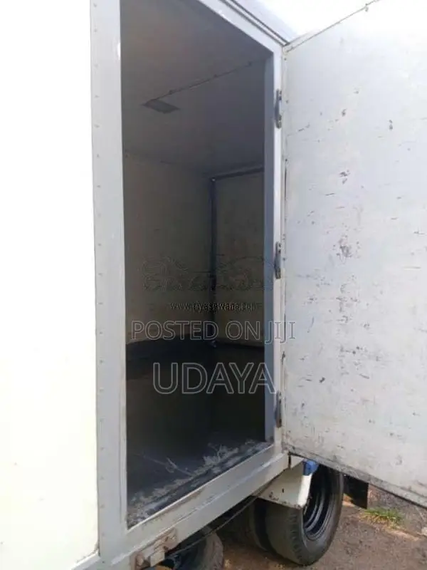 Toyota Dyna 1999 Lorry (Used)