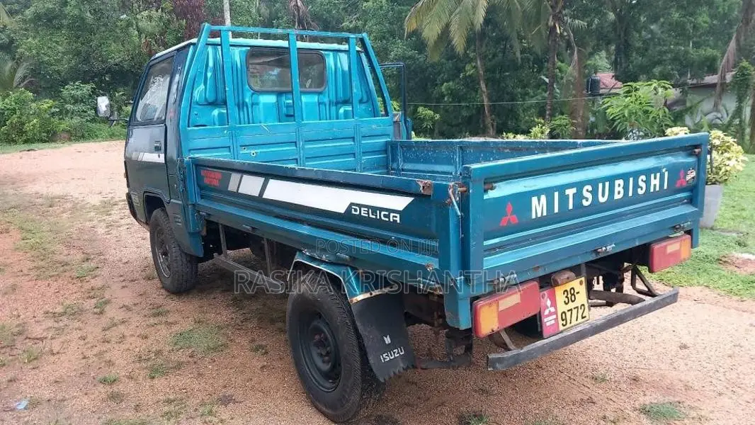 Mitsubishi Delica 1980 Lorry (Used)
