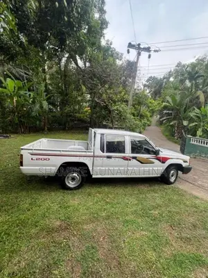 Mitsubishi L200 1993 Pickup (Used)